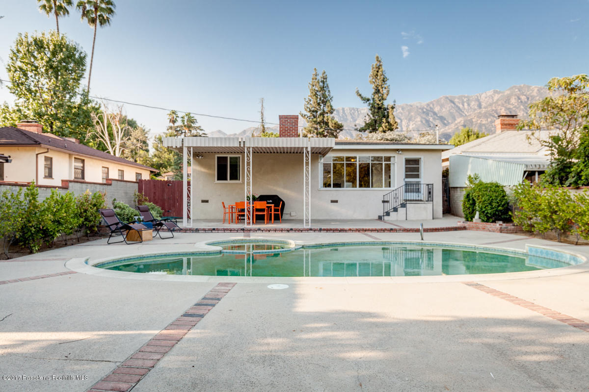 1222 Meadowbrook Road Altadena, CA 91001 - Photo 14 of 17 1222 Meadowbrook_170v1_mls