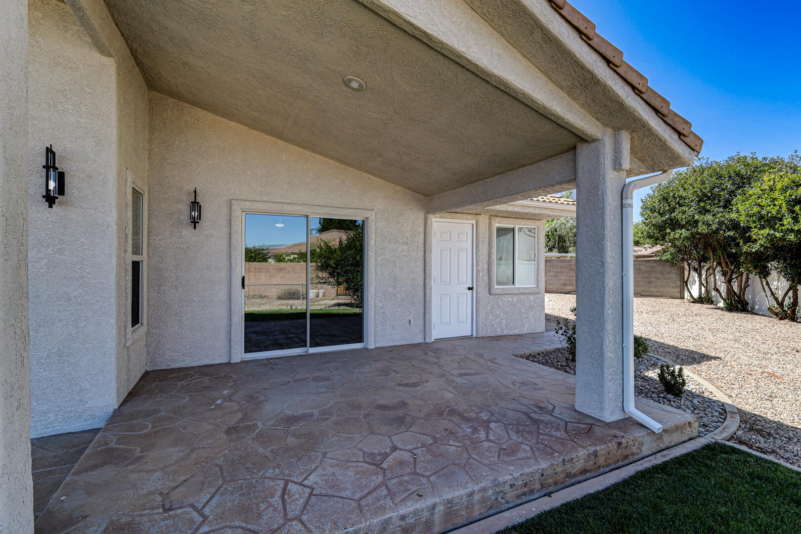 1964 Hedera Place St. George, UT 84790 - Photo 25 of 63 patio8