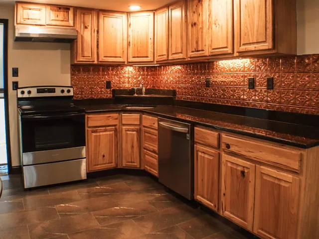 $385,000 | 507 Janesville Street, Oregon, WI 53575