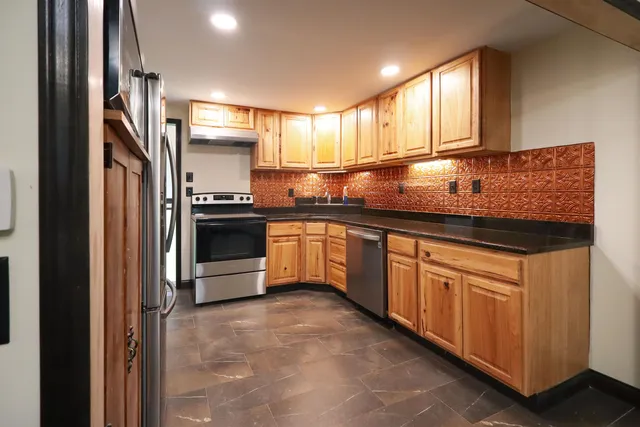 $385,000 | 507 Janesville Street, Oregon, WI 53575