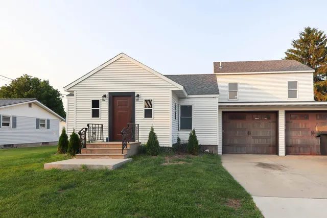 $385,000 | 507 Janesville Street, Oregon, WI 53575