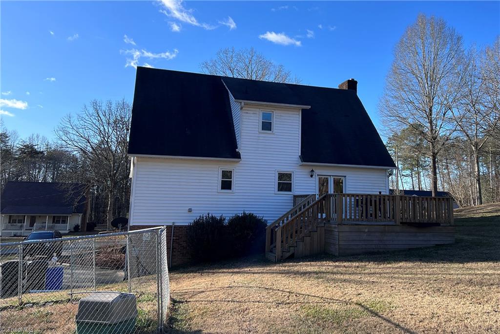 326 Springdale Road Walnut Cove, NC 27052 - Photo 11 of 33