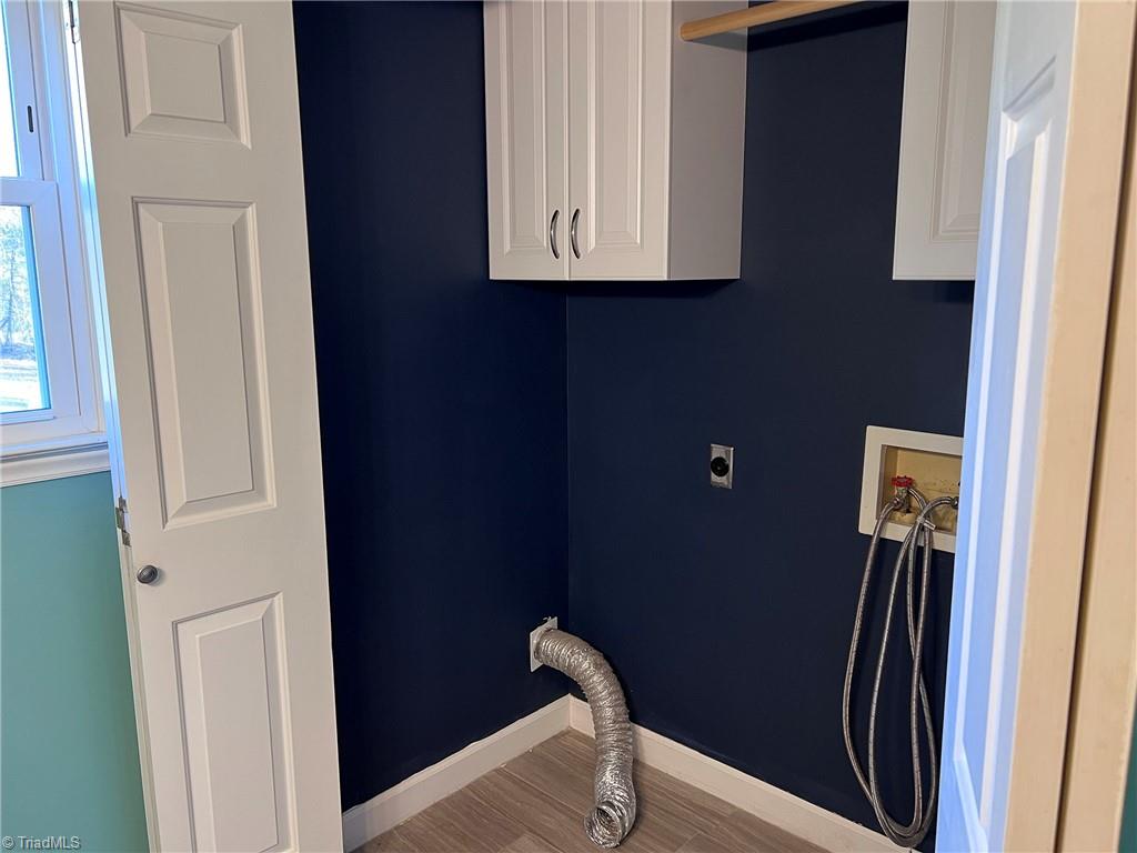 326 Springdale Road Walnut Cove, NC 27052 - Photo 24 of 33 Primary Bath and Laundry