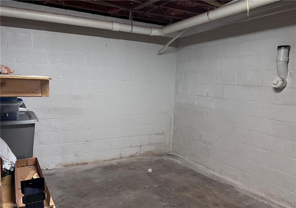 326 Springdale Road Walnut Cove, NC 27052 - Photo 30 of 33 Basement