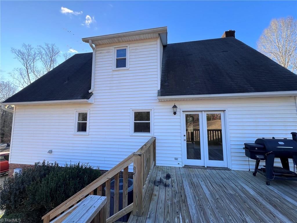 326 Springdale Road Walnut Cove, NC 27052 - Photo 10 of 33 Back Deck