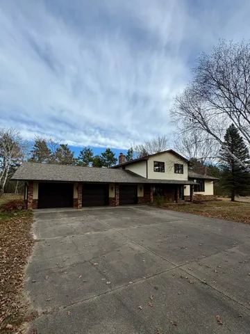 $3,000 | 3601 125th Avenue Northeast, Blaine, MN 55449