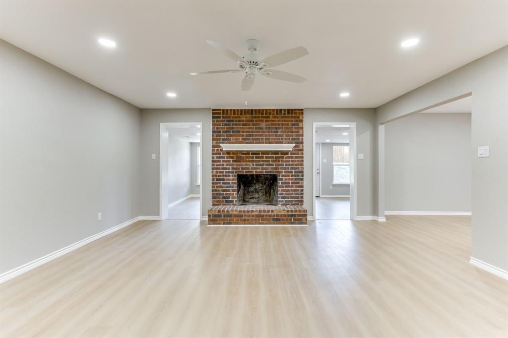 2709 Springbrooke Drive Hurst, TX 76054 - Photo 6 of 40
