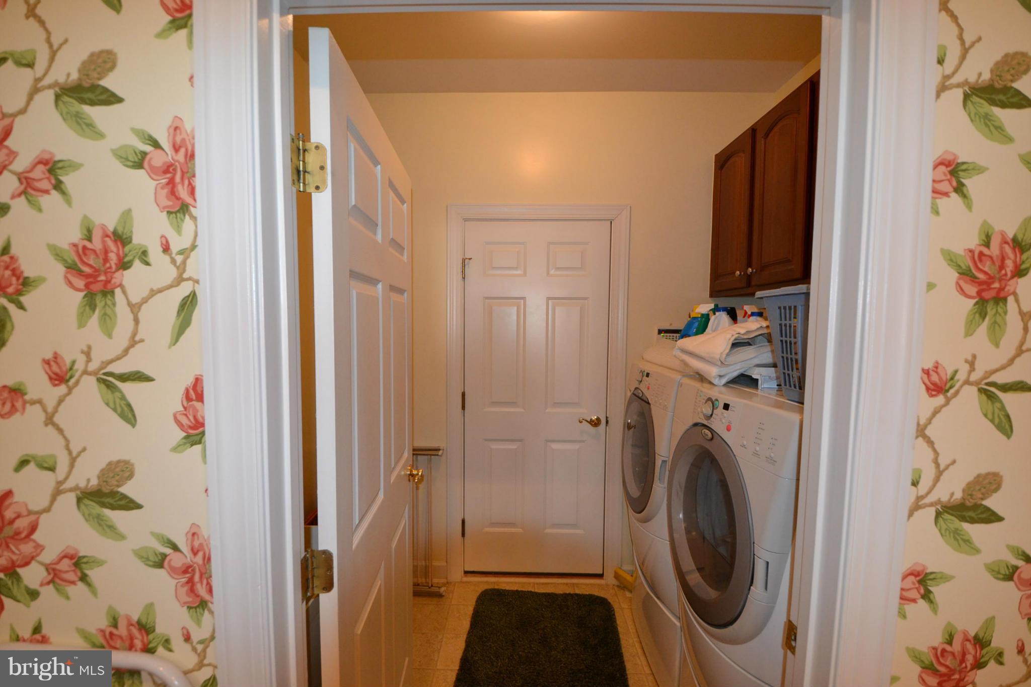 8335 Meadowsweet Road Pikesville, MD 21208 - Photo 8 of 24 Laundry room