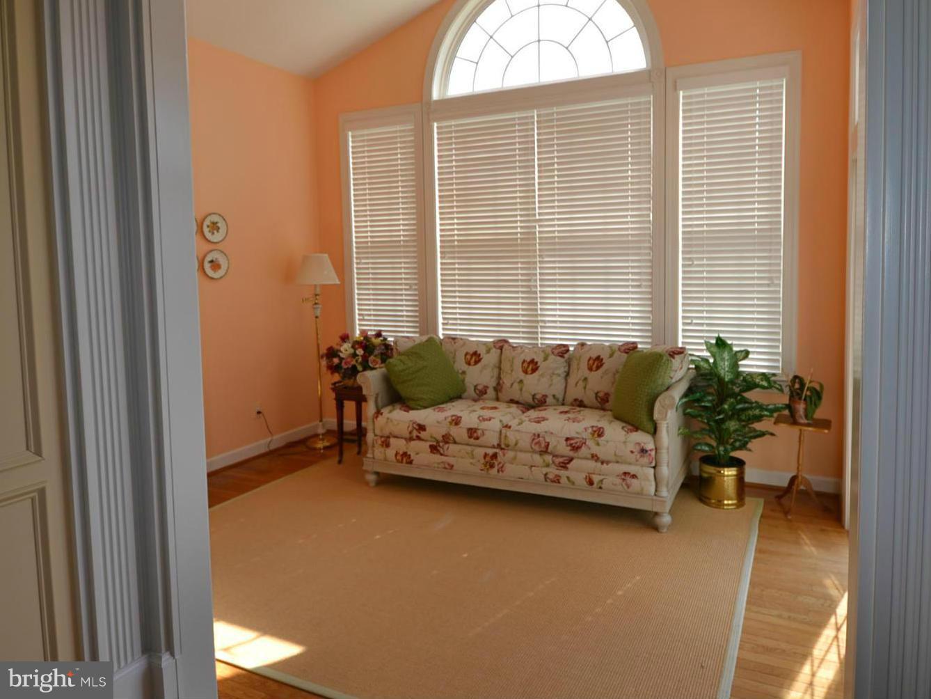 8335 Meadowsweet Road Pikesville, MD 21208 - Photo 10 of 24 Sunroom