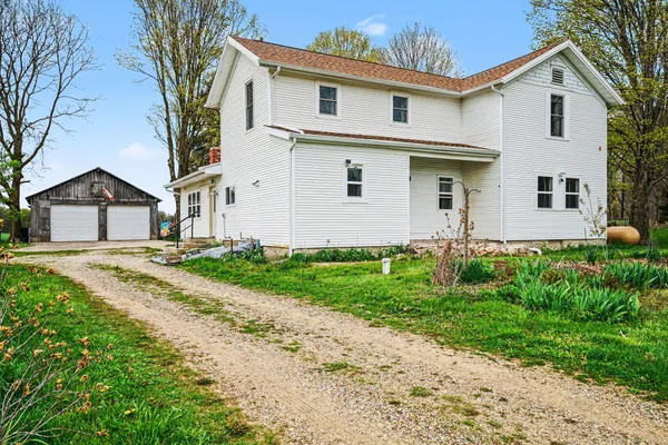 $306,000 | 64554 Highway 40, Jones, MI 49061