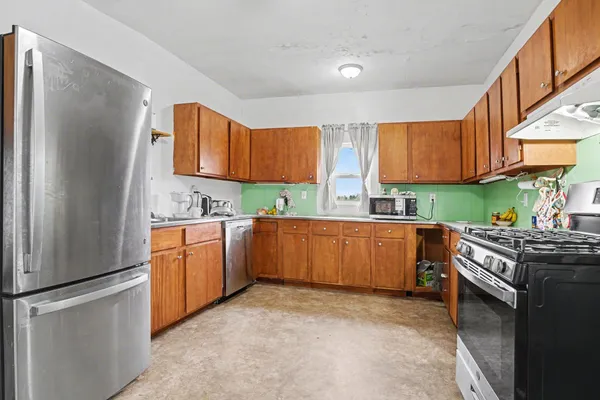 $306,000 | 64554 Highway 40, Jones, MI 49061