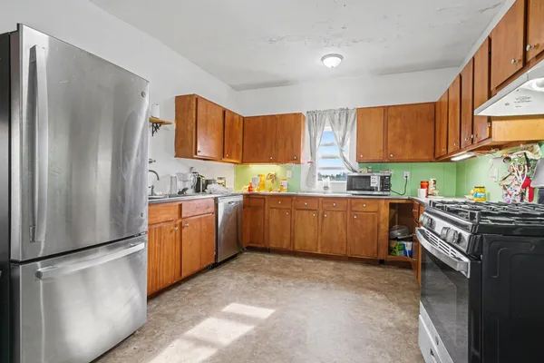 $306,000 | 64554 Highway 40, Jones, MI 49061