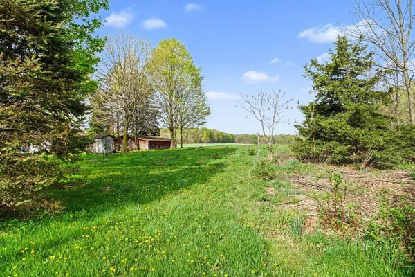 $306,000 | 64554 Highway 40, Jones, MI 49061