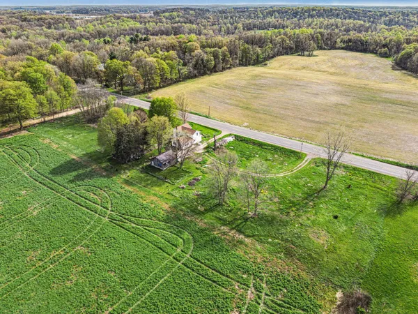 $306,000 | 64554 Highway 40, Jones, MI 49061