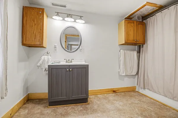 $306,000 | 64554 Highway 40, Jones, MI 49061