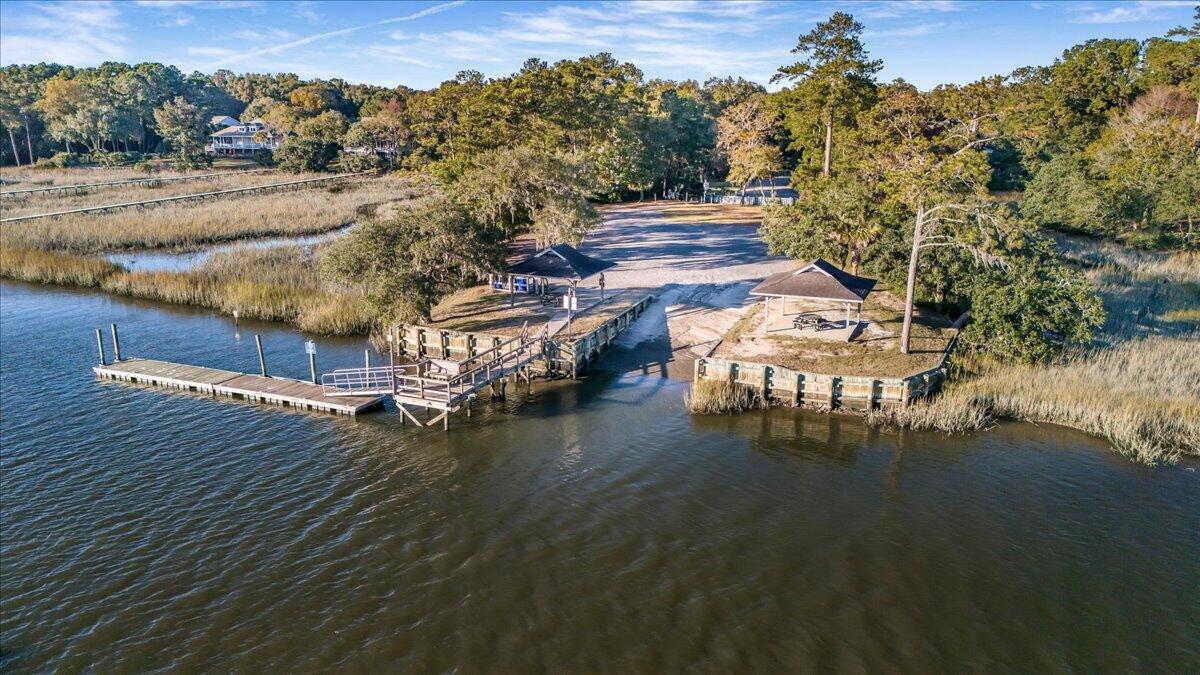 366 Stringer Alley Mount Pleasant, SC 29464 - Photo 63 of 75 63-1DJI_20241122155952_0062_D
