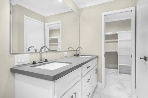 $685,000 | 10710 Russett Drive, Houston, TX 77042