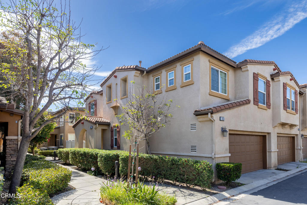 3604 Jolly Roger Way Oxnard, CA 93035 - Photo 3 of 28 3604 Jolly Roger Way-4225-HDR