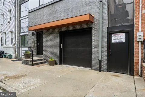 $849,000 | 237 West Thompson Street, Philadelphia, PA 19122