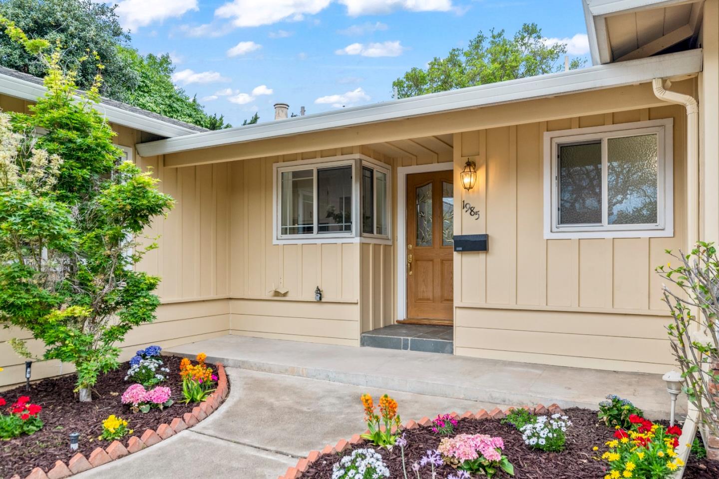 1985 Minna Way San Jose, CA 95124 - Photo 2 of 30