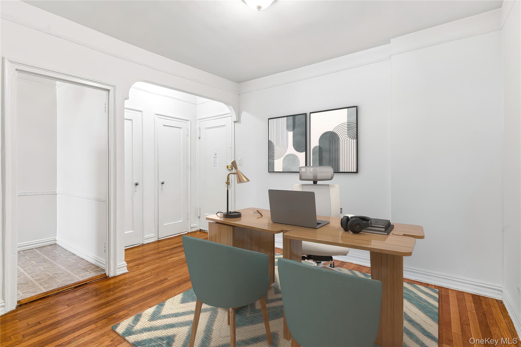 111-39 76th Road, Unit D8 Queens, NY 11375 - Photo 6 of 16 Adaptable space for dining or home office