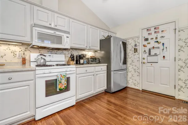 $470,000 | 333 Charlestown Drive, Hendersonville, NC 28792