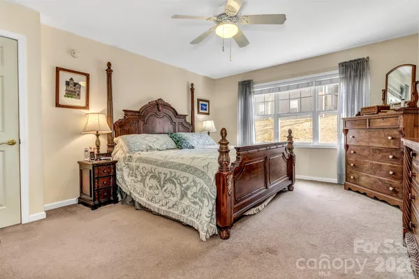 $470,000 | 333 Charlestown Drive, Hendersonville, NC 28792