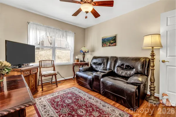 $470,000 | 333 Charlestown Drive, Hendersonville, NC 28792