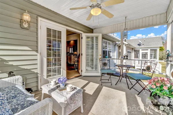 $470,000 | 333 Charlestown Drive, Hendersonville, NC 28792