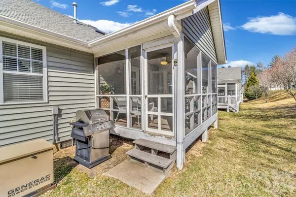 $470,000 | 333 Charlestown Drive, Hendersonville, NC 28792