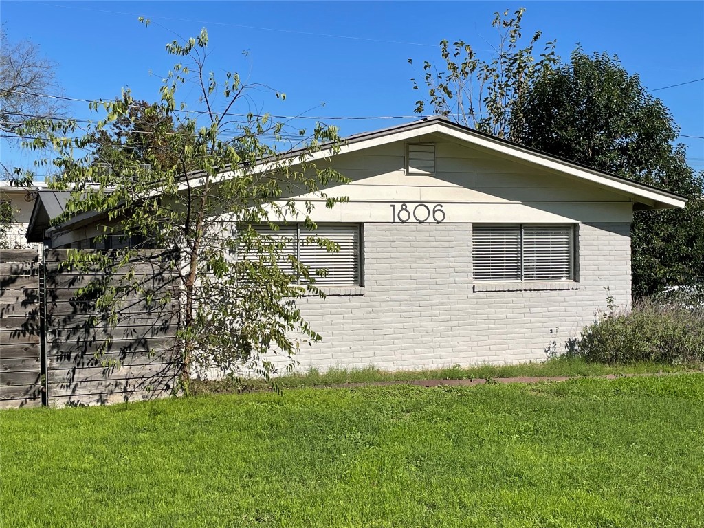 1806 Blue Crest Drive, Unit B Austin, TX 78704 - Photo 2 of 7