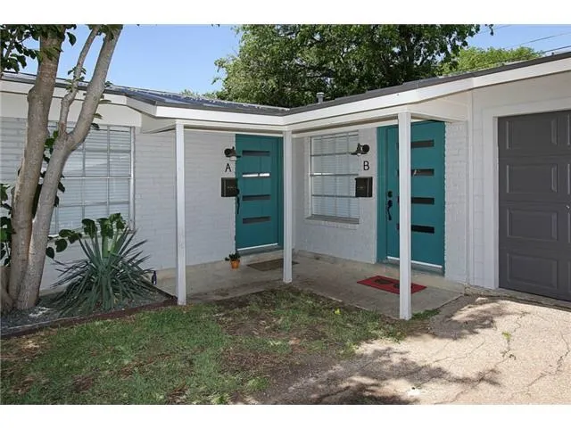 $2,050 | 1806 Blue Crest Drive, Unit B, Austin, TX 78704