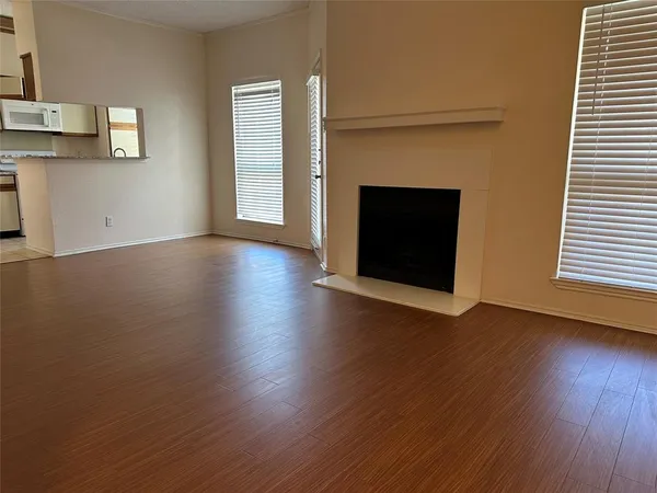 $1,300 | 1700 Amelia Court, Unit 523, Plano, TX 75075