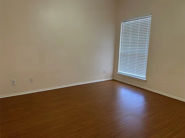 $1,300 | 1700 Amelia Court, Unit 523, Plano, TX 75075