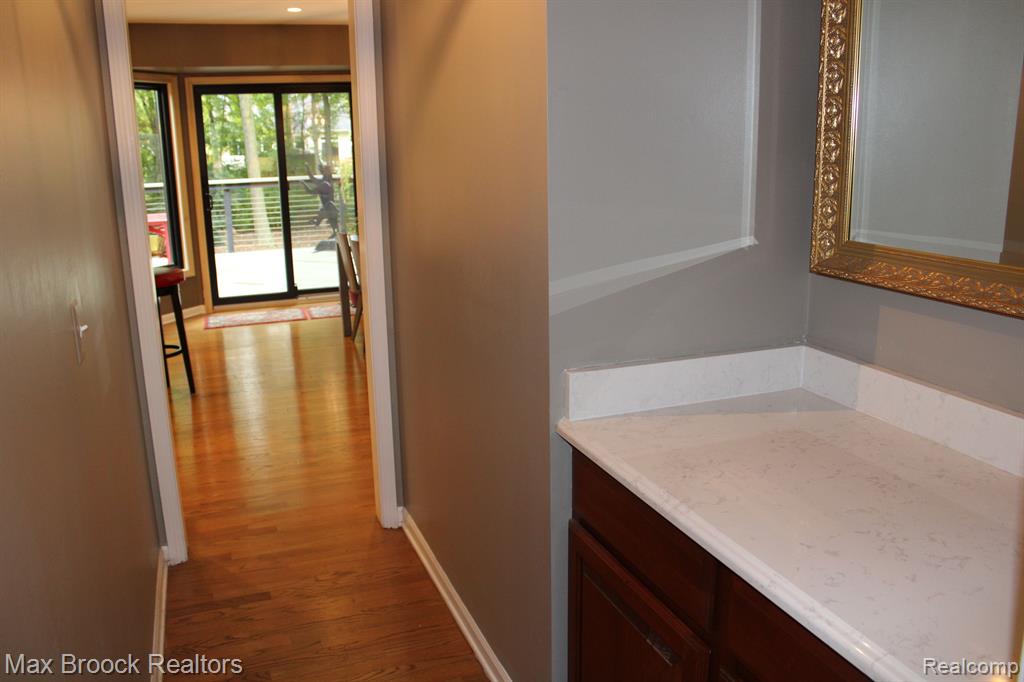 1677 Gilsam Avenue Rochester Hills, MI 48309 - Photo 35 of 57