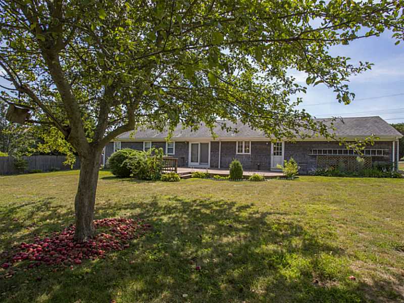 70 Robin Road Portsmouth, RI 02871 - Photo 5 of 22 Exterior Back.