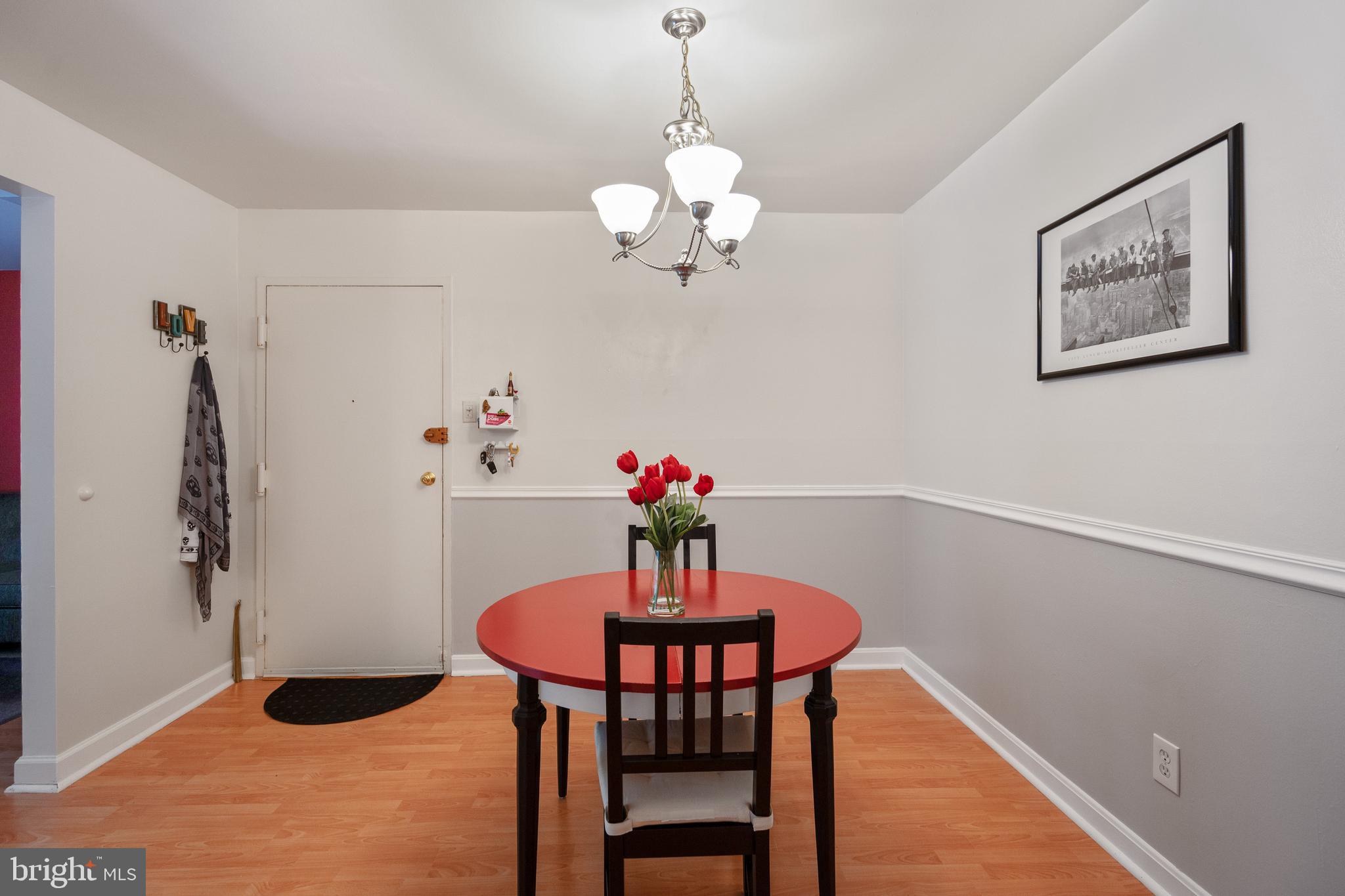 11609 Vantage Hill Road, Unit 1A Reston, VA 20190 - Photo 3 of 63 Crisp and Elegant Home