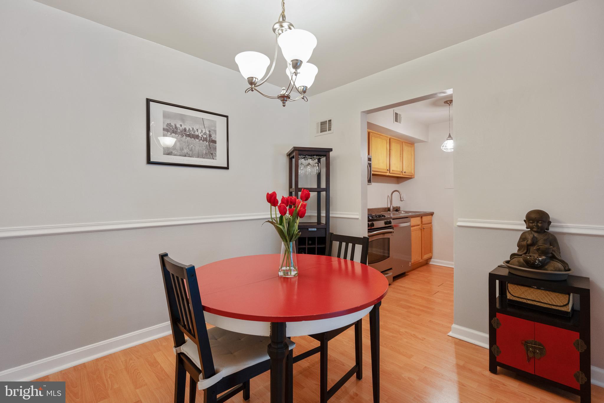 11609 Vantage Hill Road, Unit 1A Reston, VA 20190 - Photo 4 of 63 Lovely Dining Room