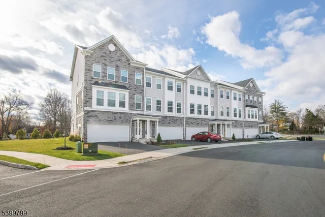 a street with view of buildings