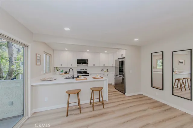 $1,090,000 | 28331 Ridgefalls Court, Unit 129, Rancho Palos Verdes, CA 90275