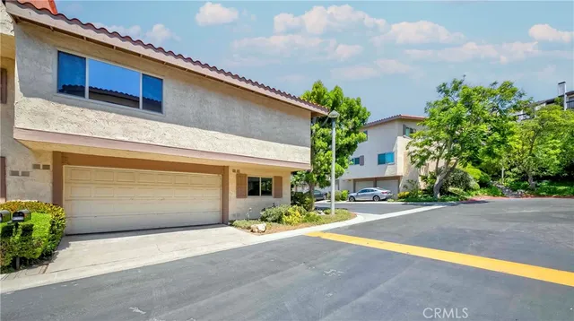 $1,090,000 | 28331 Ridgefalls Court, Unit 129, Rancho Palos Verdes, CA 90275