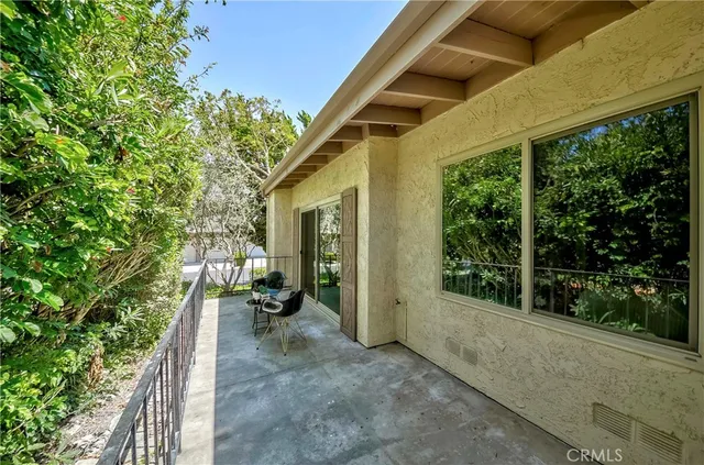 $1,090,000 | 28331 Ridgefalls Court, Unit 129, Rancho Palos Verdes, CA 90275