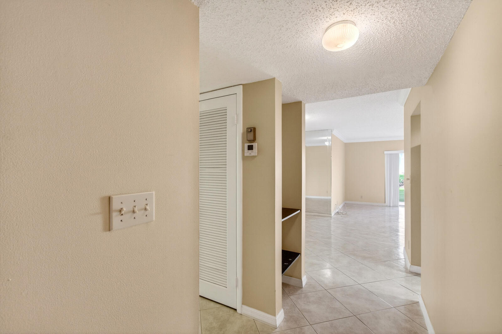 3951 Northeast 19th Road, Unit 1701 Pompano Beach, FL 33064 - Photo 19 of 82 DSC_6406