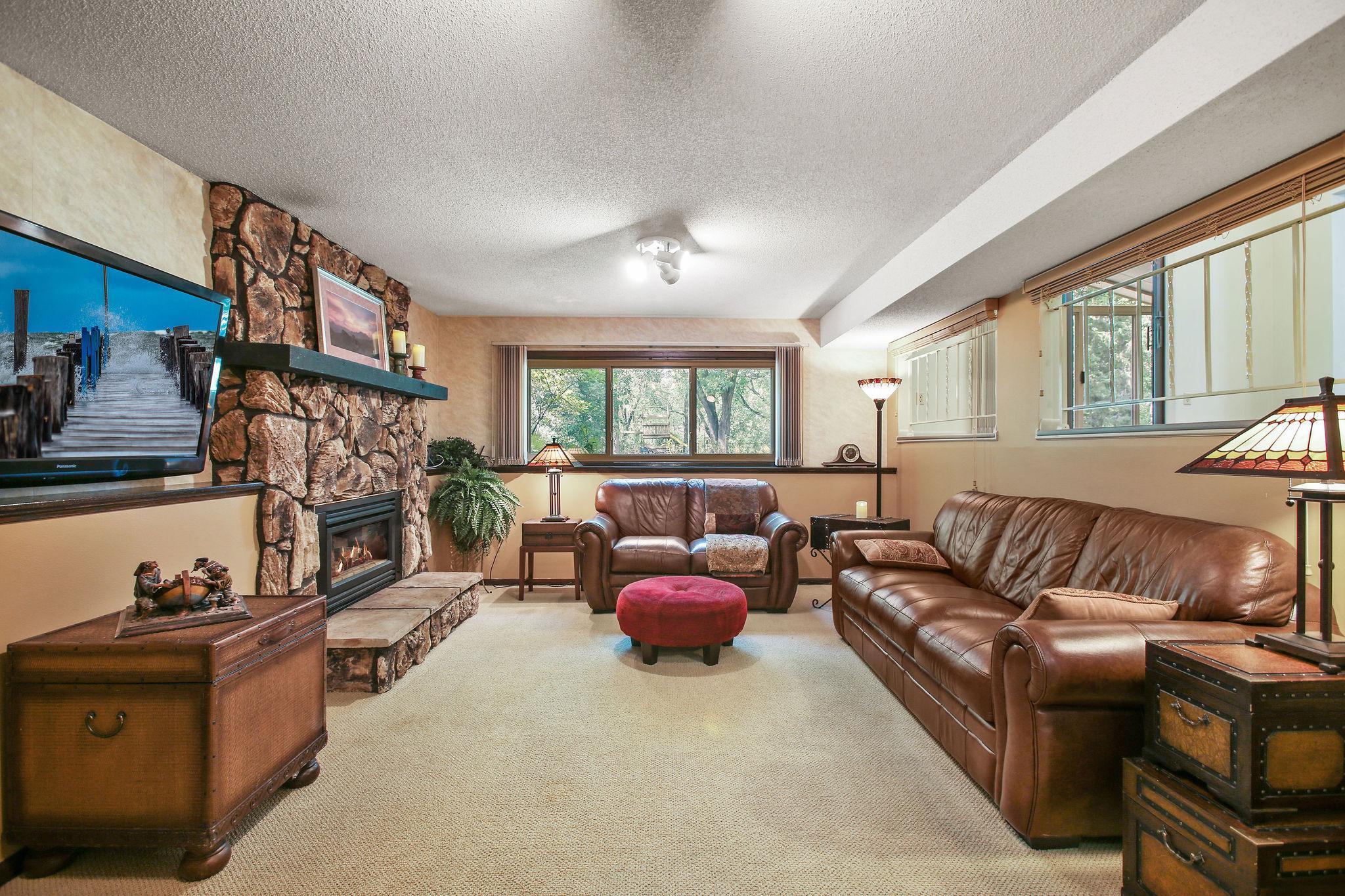 8434 Sunnyside Road Mounds View, MN 55112 - Photo 15 of 35 Gallery Image 15
