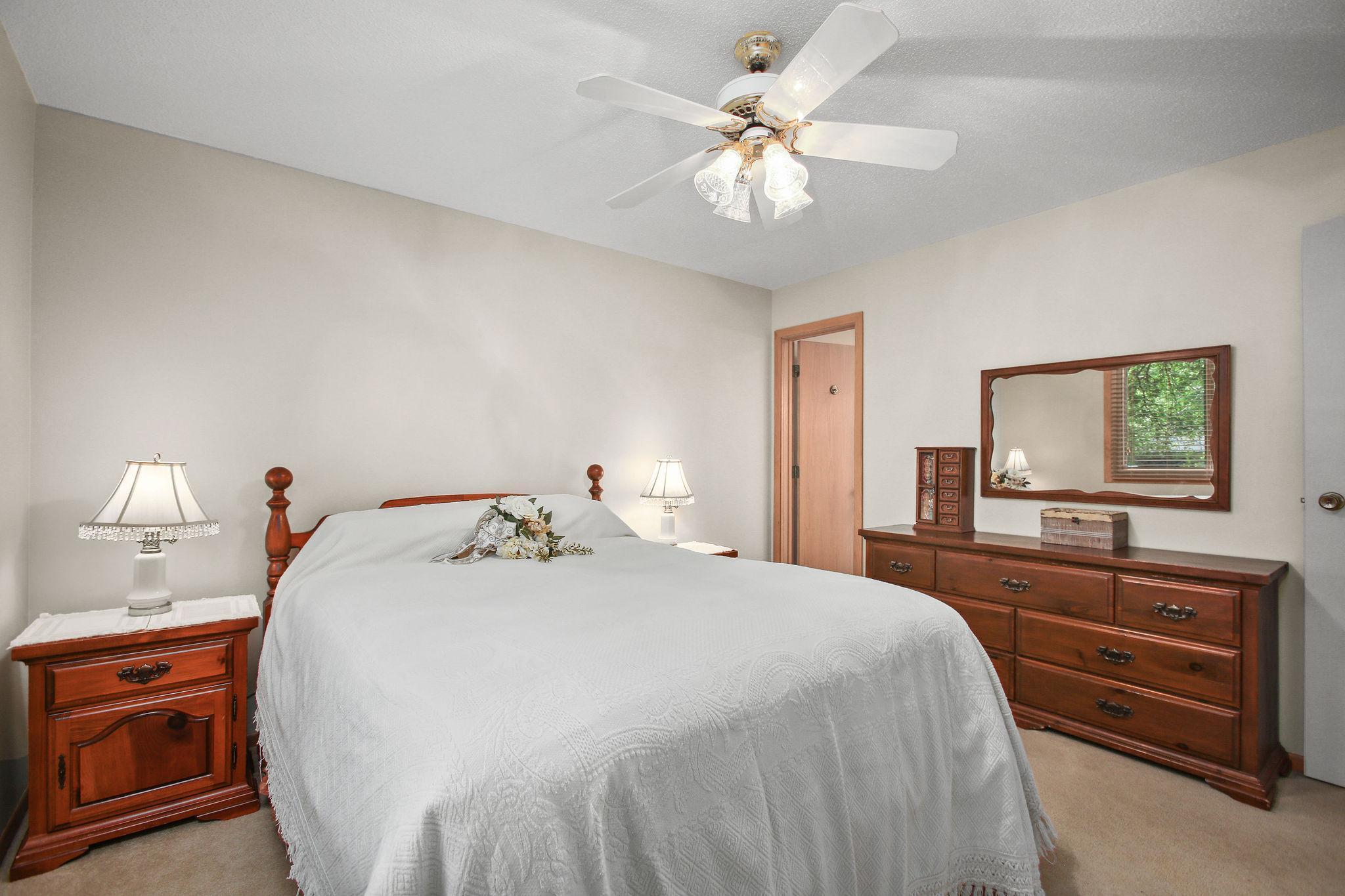 8434 Sunnyside Road Mounds View, MN 55112 - Photo 16 of 35 Gallery Image 16