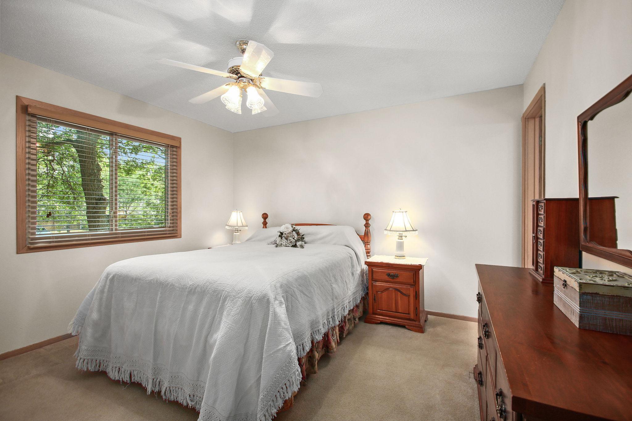 8434 Sunnyside Road Mounds View, MN 55112 - Photo 17 of 35 Gallery Image 17