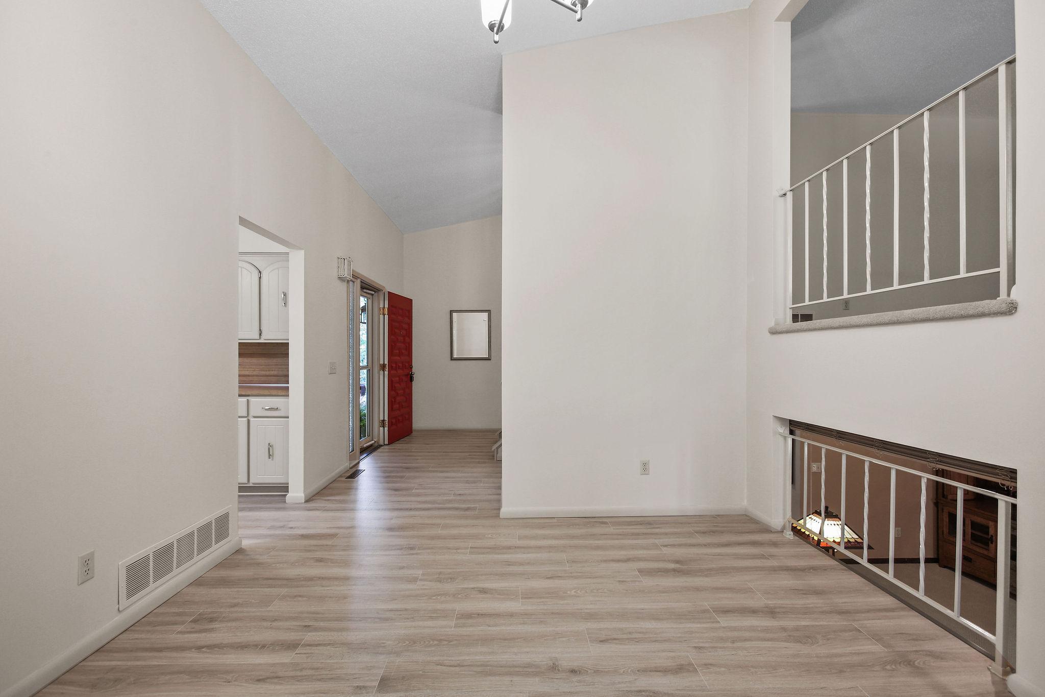8434 Sunnyside Road Mounds View, MN 55112 - Photo 10 of 35 Gallery Image 10
