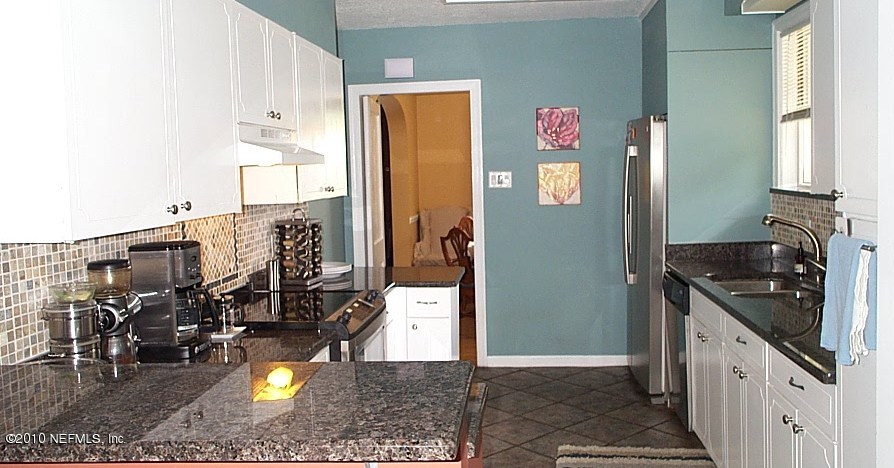 Kitchen view from Family Room