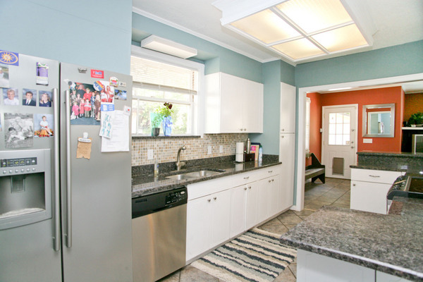 2167 Larchmont Road Jacksonville, FL 32207 - Photo 8 of 20 Kitchen