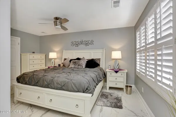 $3,950 | 14 Hialeah, West Long Branch, NJ 07764